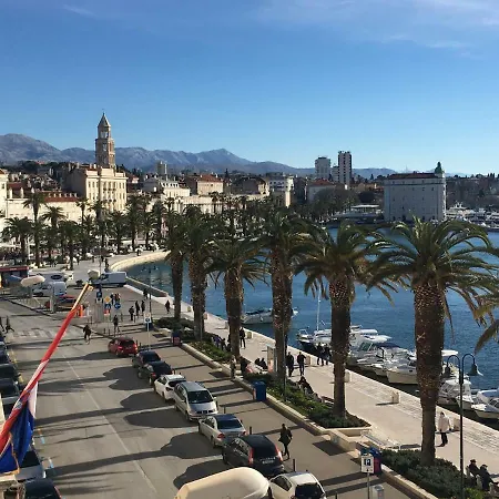 Appartement Adriatik Lux Riva *